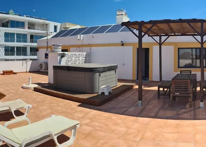 Penthouse With Panoramic View *